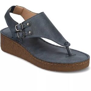 NWT Journee Collection
Women's Mckell Wedge Sandals